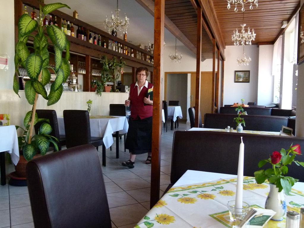 Hotel Reuterhof Reuterstadt Stavenhagen Экстерьер фото