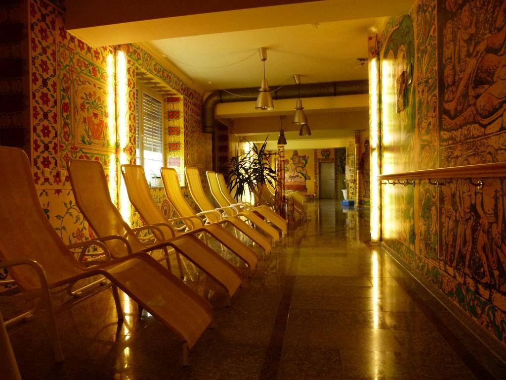 Hotel Reuterhof Reuterstadt Stavenhagen Экстерьер фото