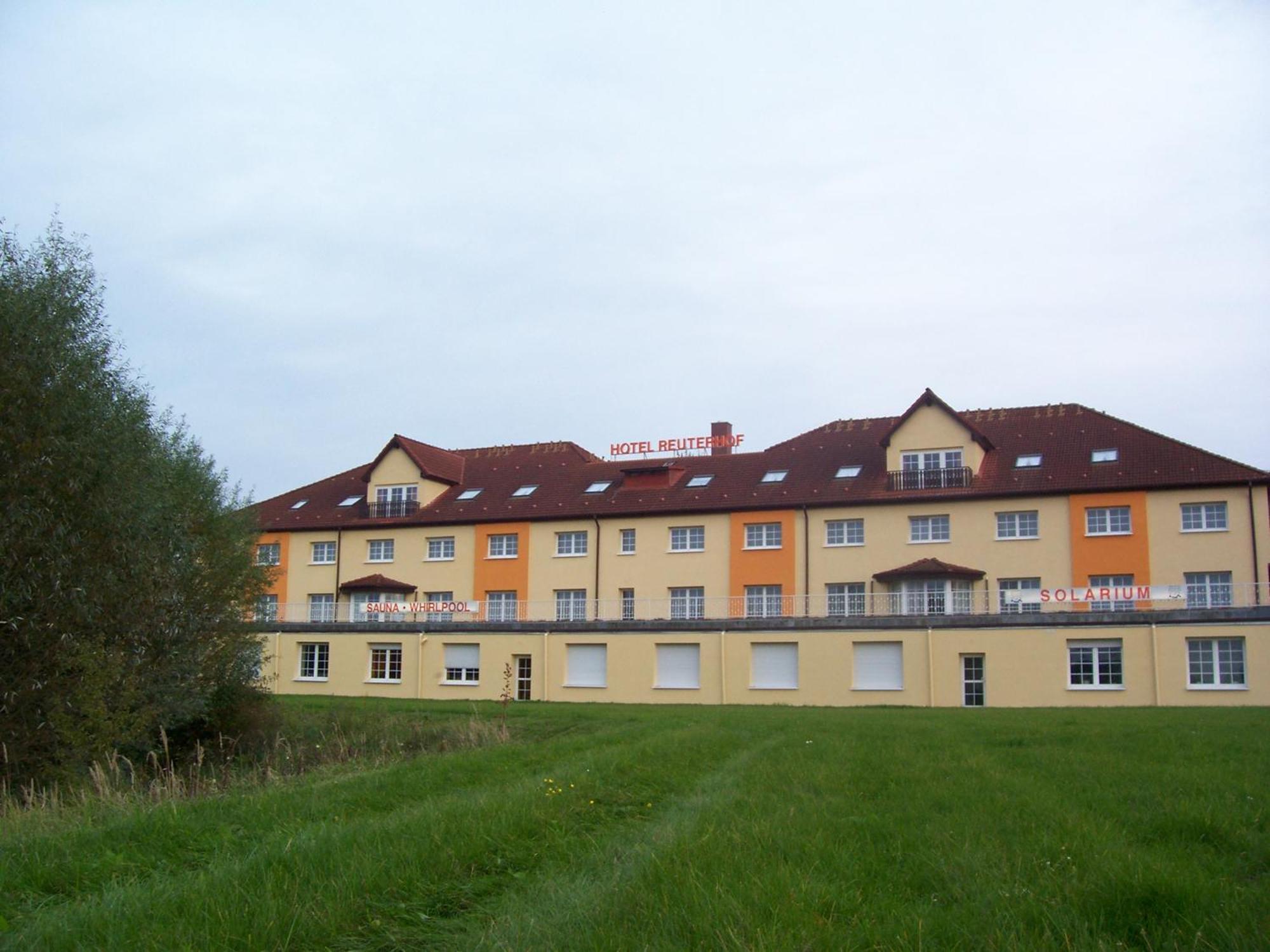 Hotel Reuterhof Reuterstadt Stavenhagen Экстерьер фото