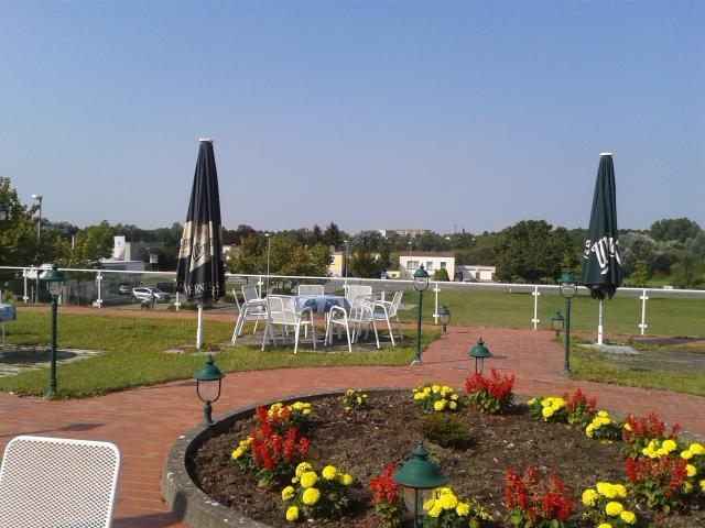 Hotel Reuterhof Reuterstadt Stavenhagen Экстерьер фото
